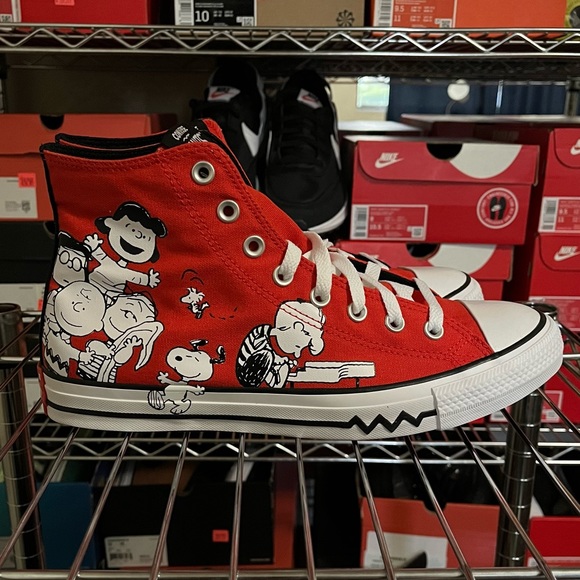 Converse x Peanuts Chuck Taylor All Star Snoopy and Friends High Top - Picture 5 of 5